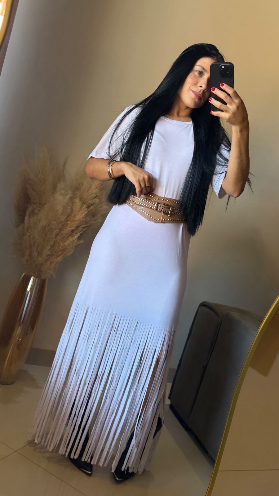 VESTIDO COM FRANJAS LONGAS
