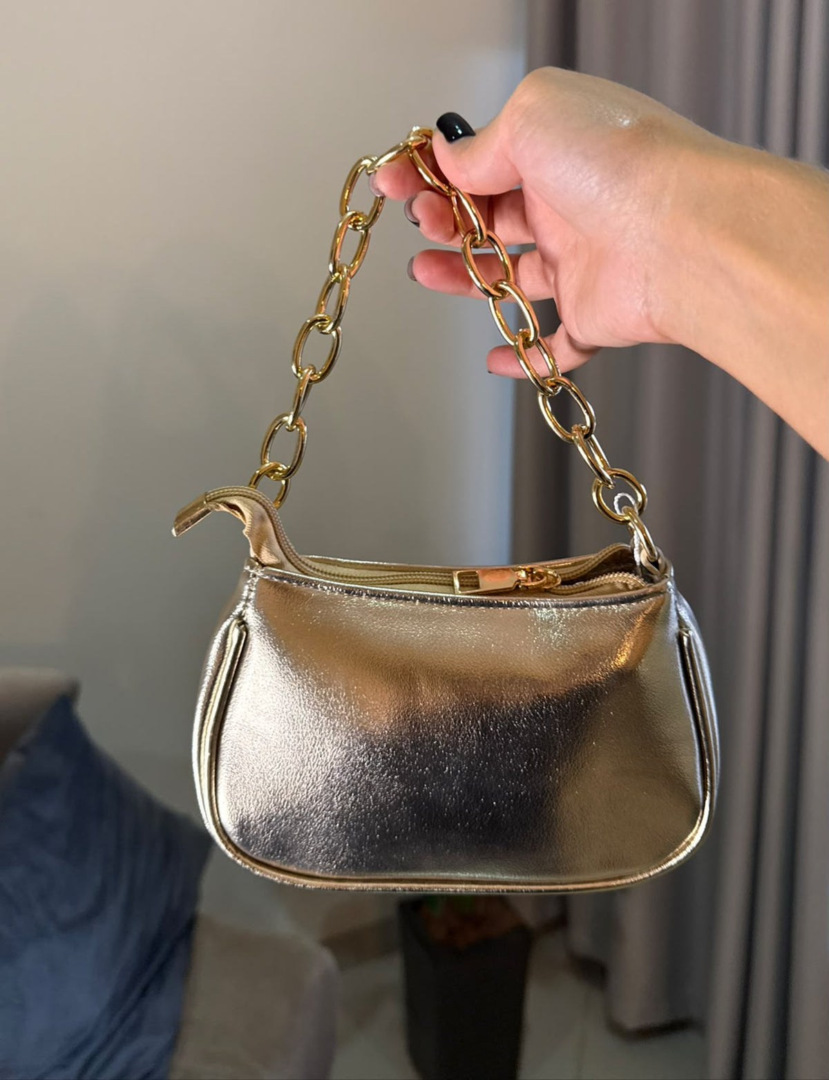 BOLSA DOURADA SHIRLEY